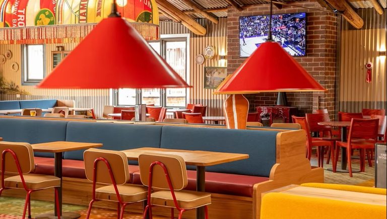 Kinross Woolshed (Music Venues)